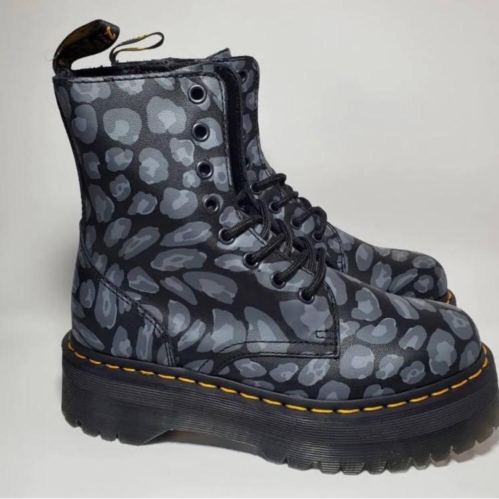 Cheetah dr martens jardon boots